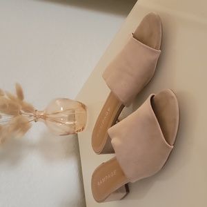 Low Heel Slip-on Sandles